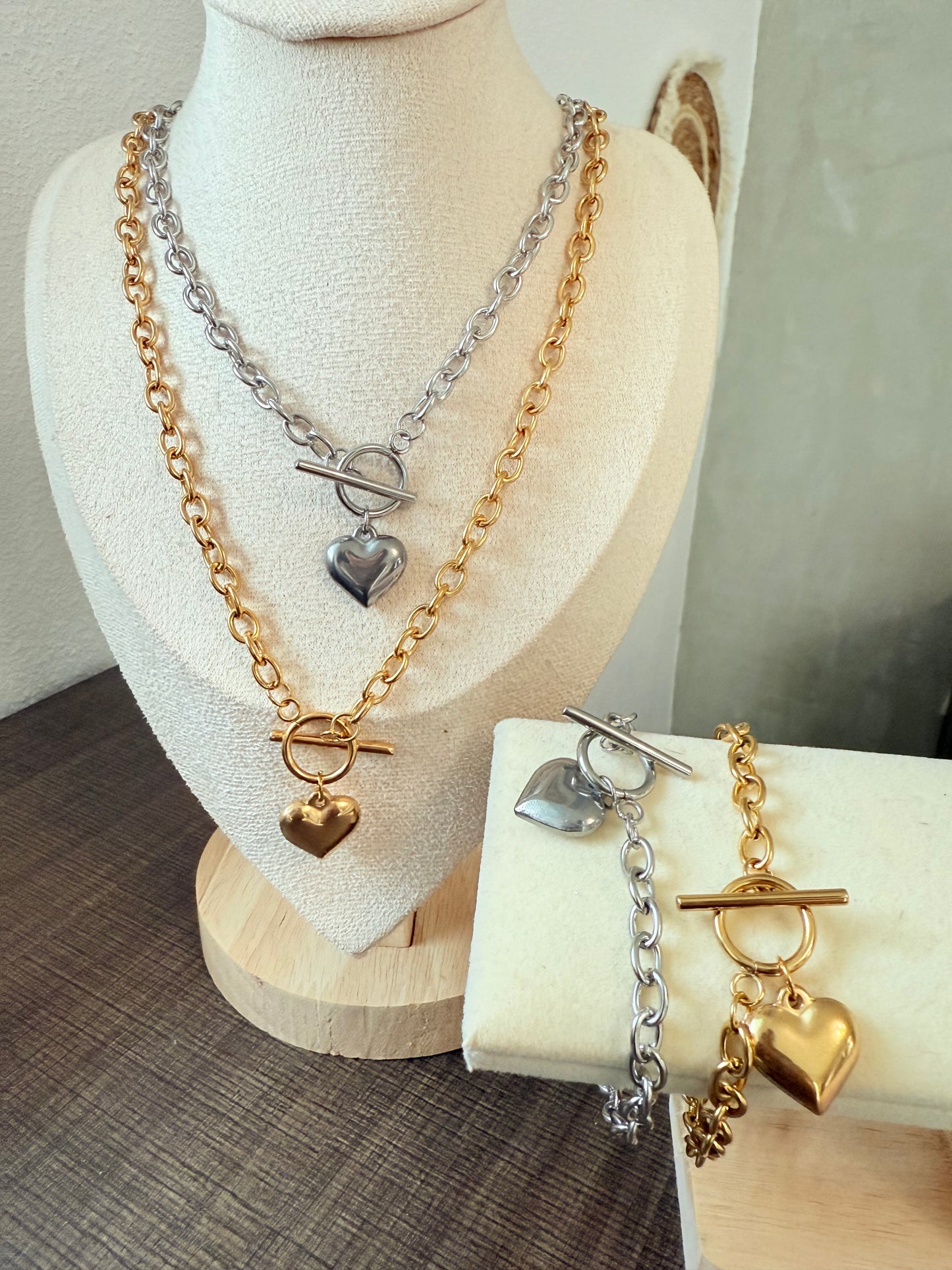Francia Heart Necklace Set