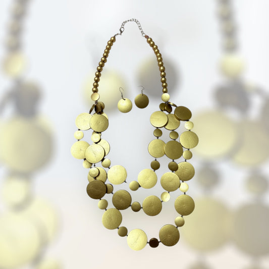 ✨  Classy Wooden Golden Necklace✨